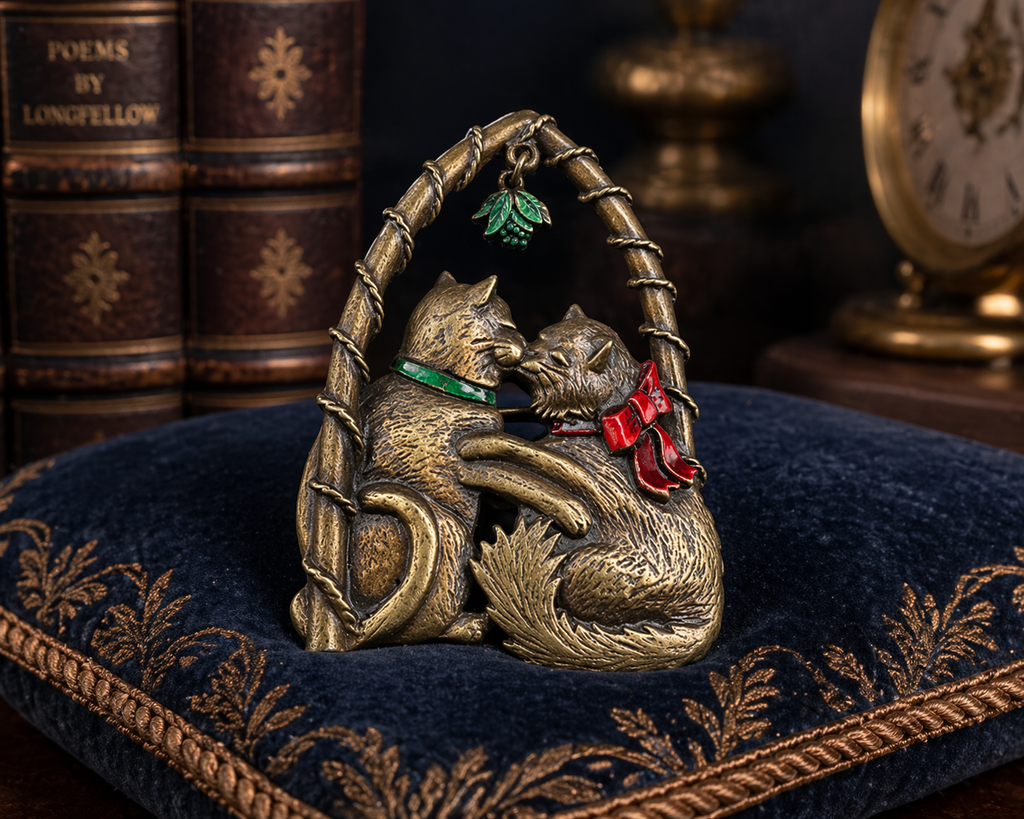 Signed JJ Jonette Jewelry Brooch Antique Gold Tone Figural Two Cats Kissing Mistletoe Enamel Accent Pin