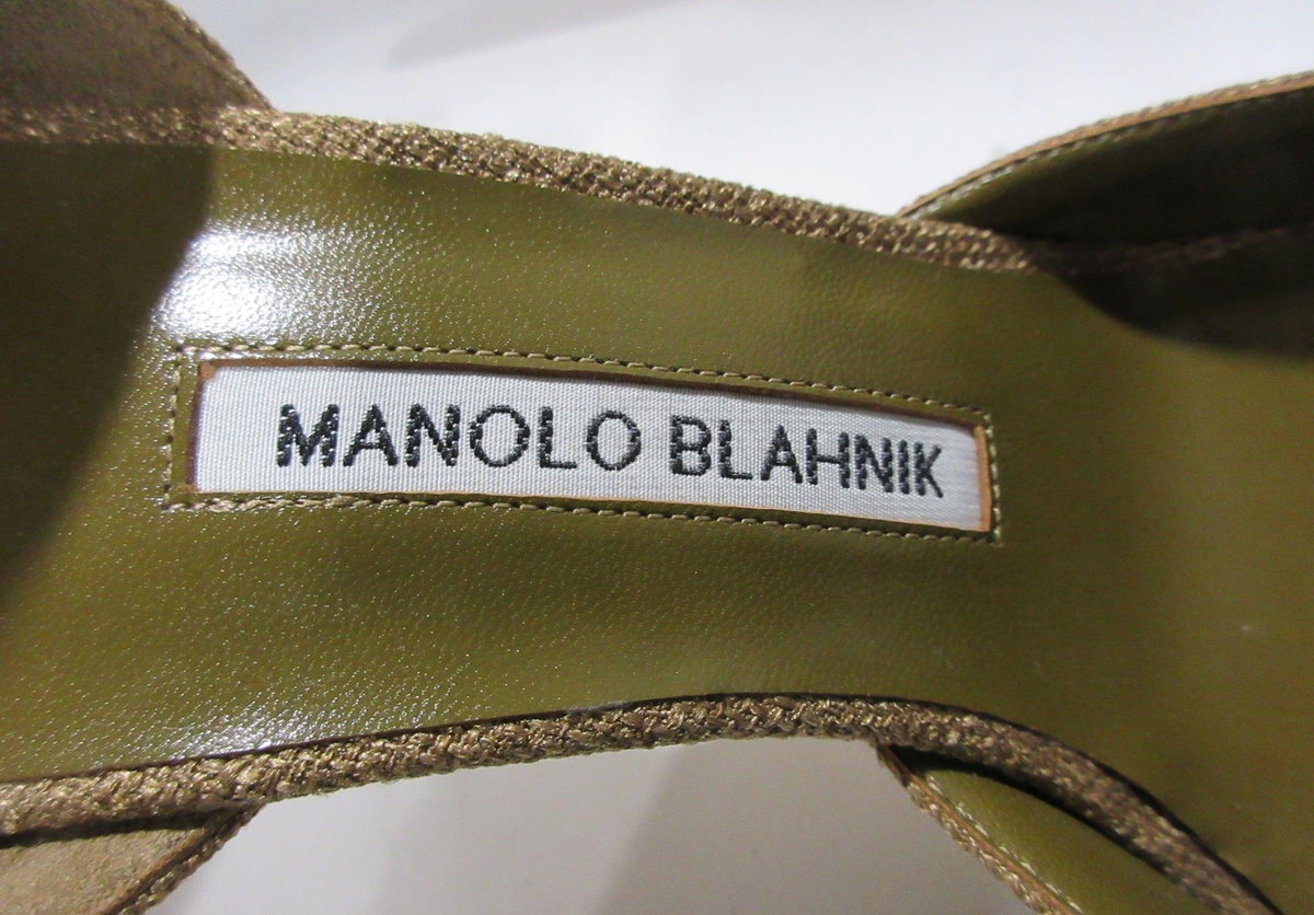 Manolo Blahnik Pointed-Toe Heels Size 38.5 with COA