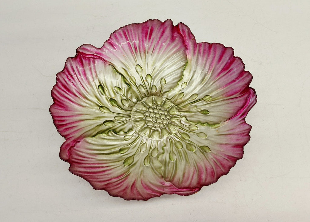 (Need Hero Pics) Pink and White Flower Shaped Decorative Glass Bowl