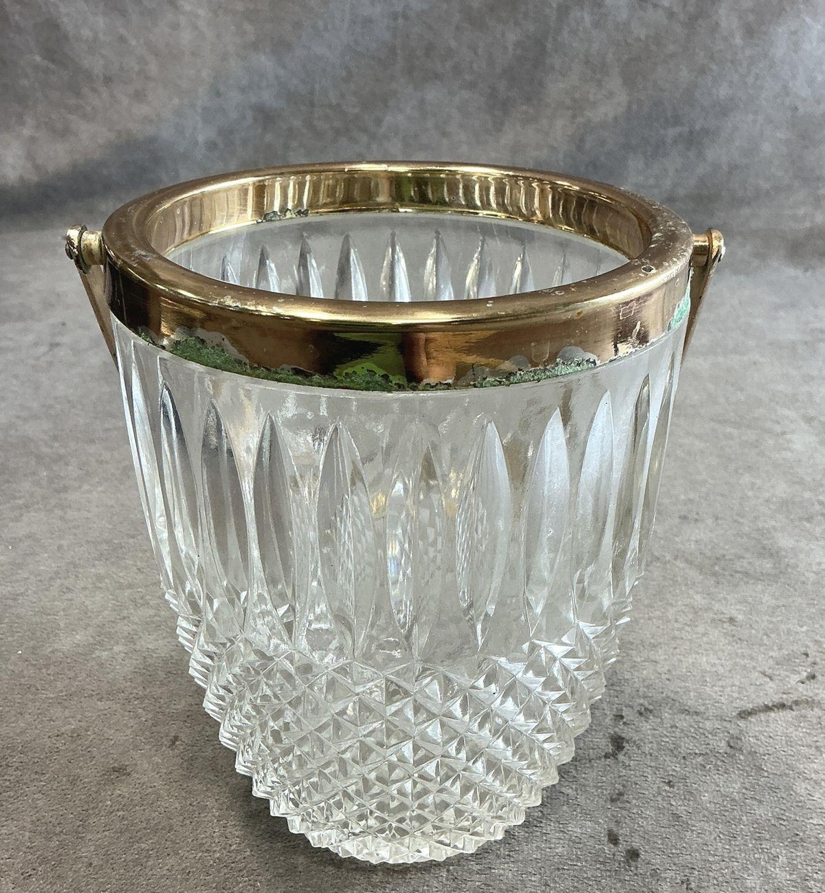 Clear diamond point pressed glass ice bucket with brass-tone rim and swing handle, view 2