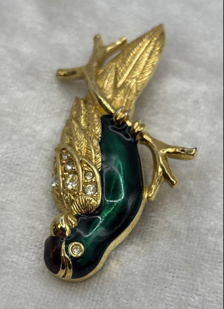 Vintage Avon Gold Tone Green Enamel Parrot Bird Brooch Rhinestone Pin 2.5"