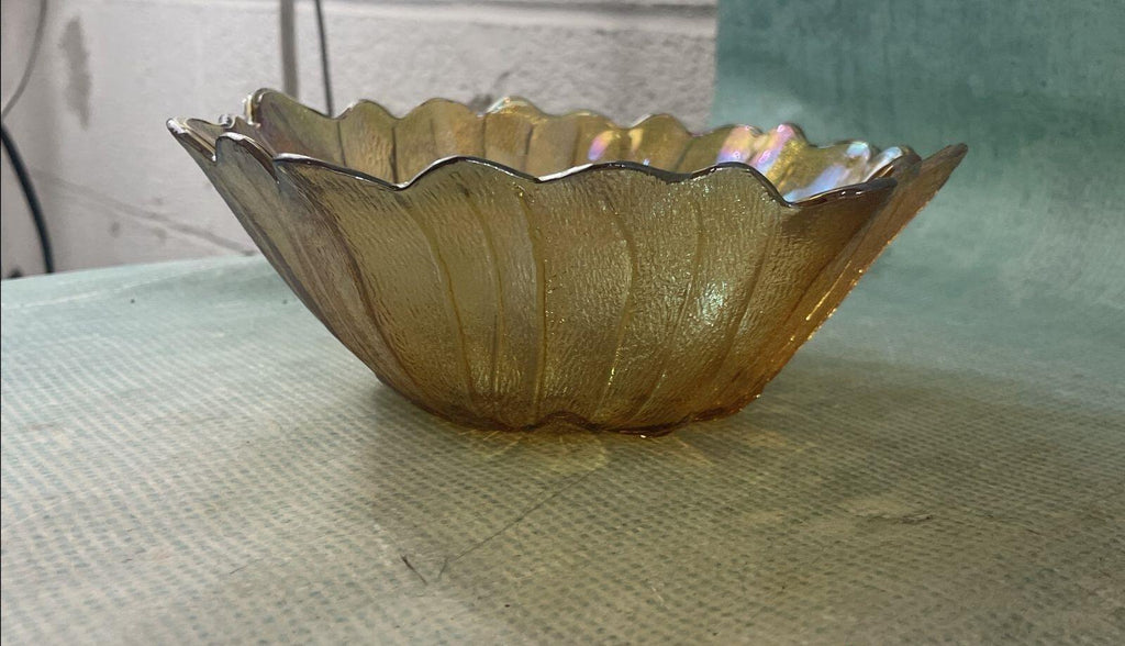 Indiana Glass Sunflower Amber Carnival Bowl Scalloped Rim