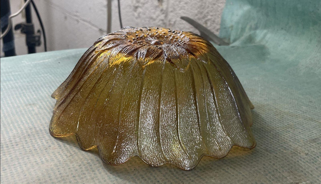 Indiana Glass Sunflower Amber Carnival Bowl Scalloped Rim