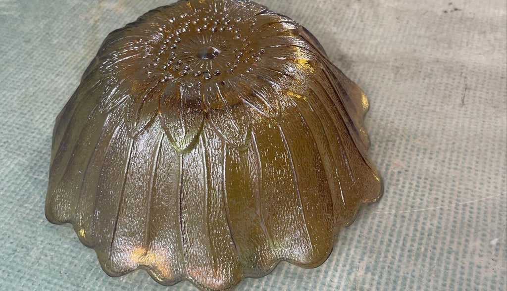 Indiana Glass Sunflower Amber Carnival Bowl Scalloped Rim