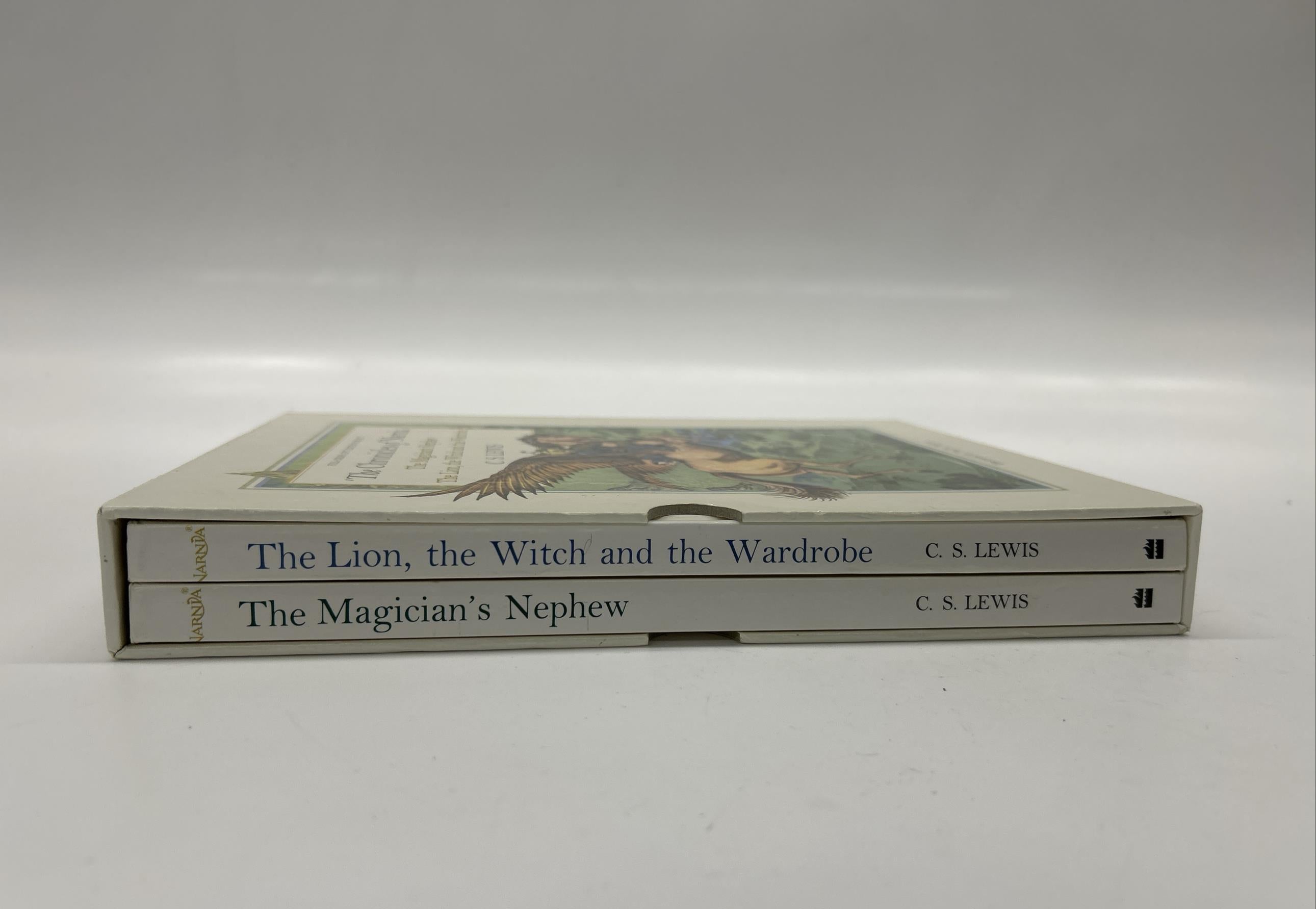 Chronicles of Narnia Gift Box Set Magician's Nephew & Lion Witch Wardrobe