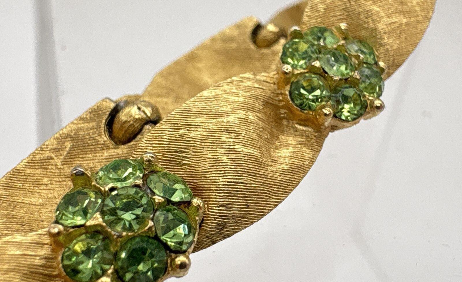 Crown Trifari Birthday Ribbon Gold Tone Green Rhinestone Bracelet