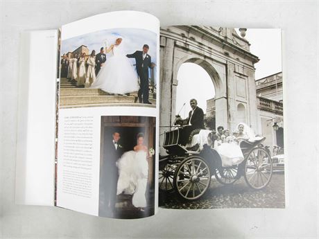 Vera Wang On Weddings Signed Hardcover Book w Slipcase Box [F7672]