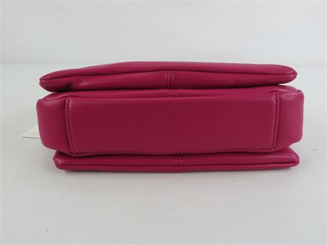 Urban Expressions Magenta Ribbon Quilted Shoulder Bag Gold Chain (C3861)