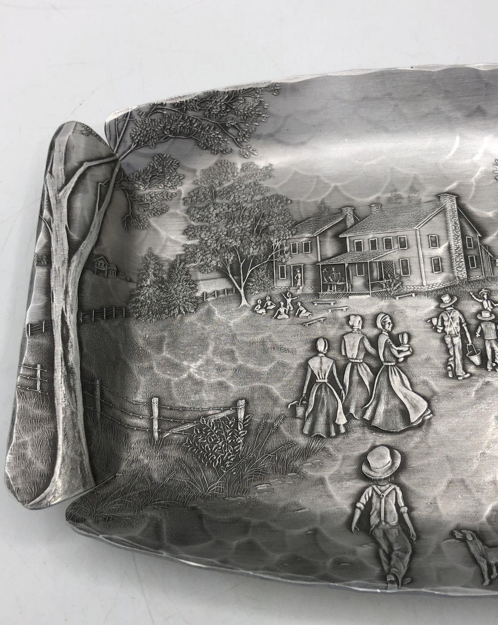 Wendell August Hammered Aluminum Farm Scene Tray