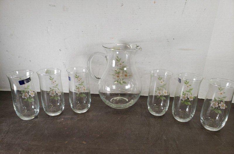 Cristal d'Arques France Floral Pitcher and Six Tumblers