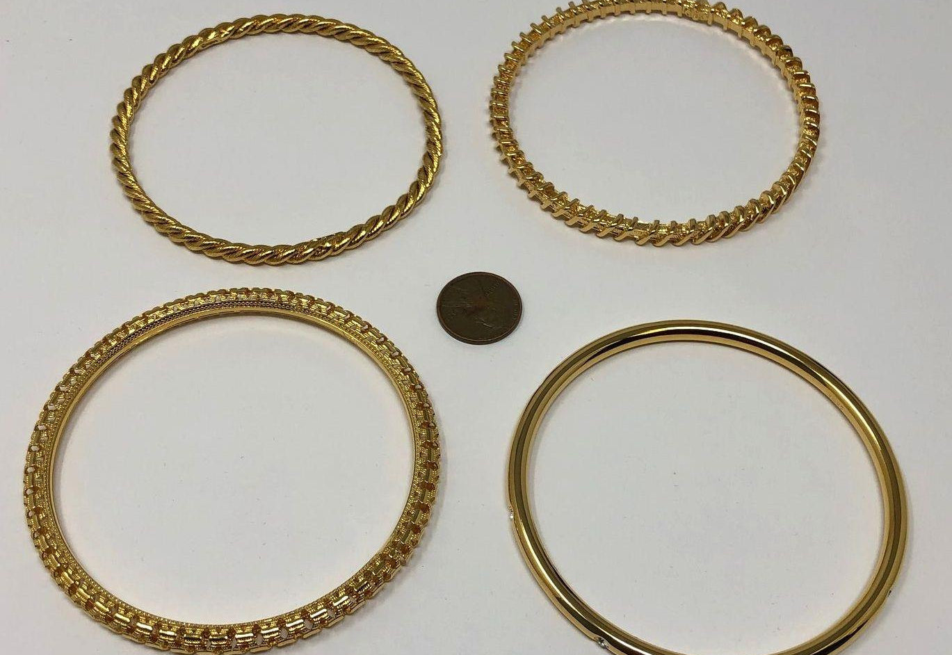 Camrose & Kross JBK Gold-Tone 4Pc Bangle Bracelet Set In Original Box 8 3/4"