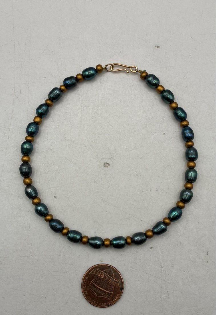 Peacock Freshwater Pearl Necklace Gold Tone Spacers
