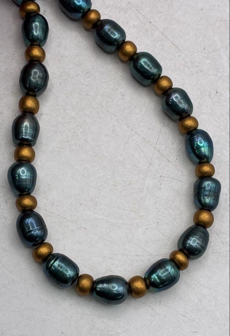 Peacock Freshwater Pearl Necklace Gold Tone Spacers