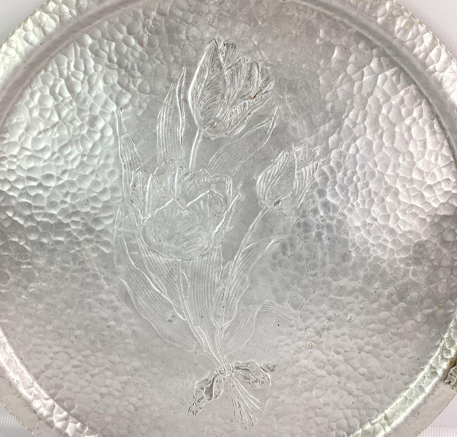 Rodney Kent Hand Wrought Aluminum Tray Tulip Pattern 424