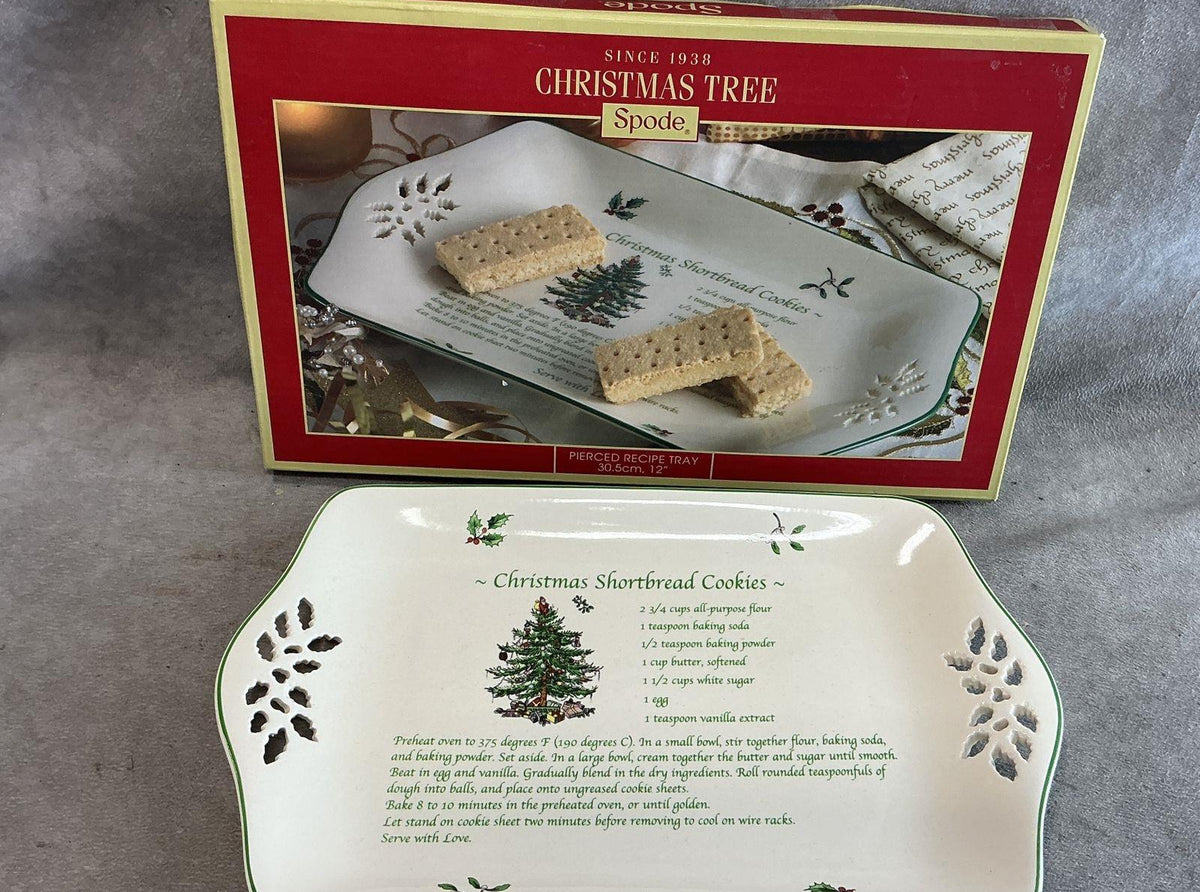 Spode Christmas Tree Pierced 12-Inch Shortbread Recipe Tray with Original Box