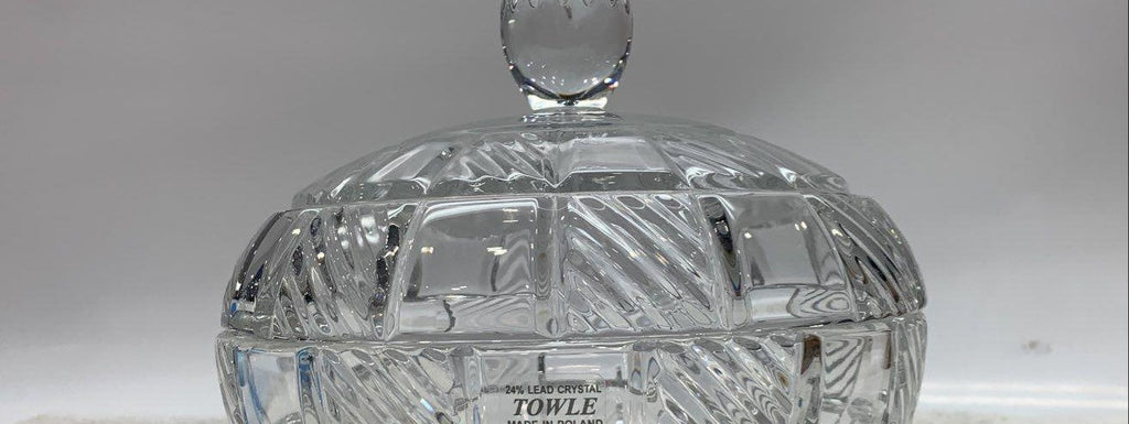 Vintage Towle 24% Lead Crystal Covered Candy Dish