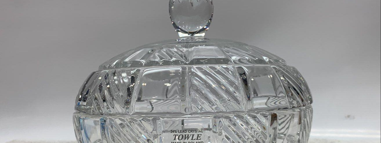Vintage Towle 24% Lead Crystal Covered Candy Dish