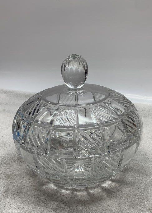 Vintage Towle 24% Lead Crystal Covered Candy Dish