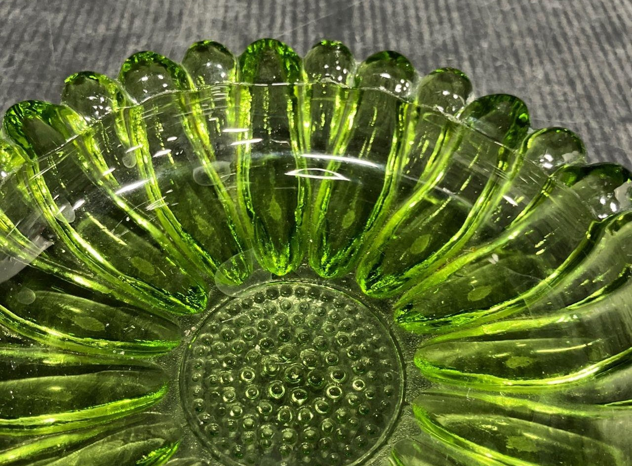Hazel Atlas Art Glass Ribbed Flower Ashtray Green Pressed Glass Round Dish