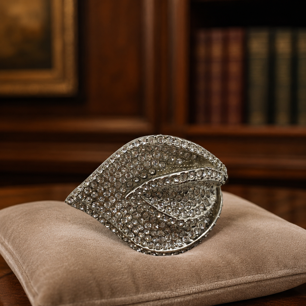 AGE REVIEW Joan Rivers Rhinestone Statement Ring