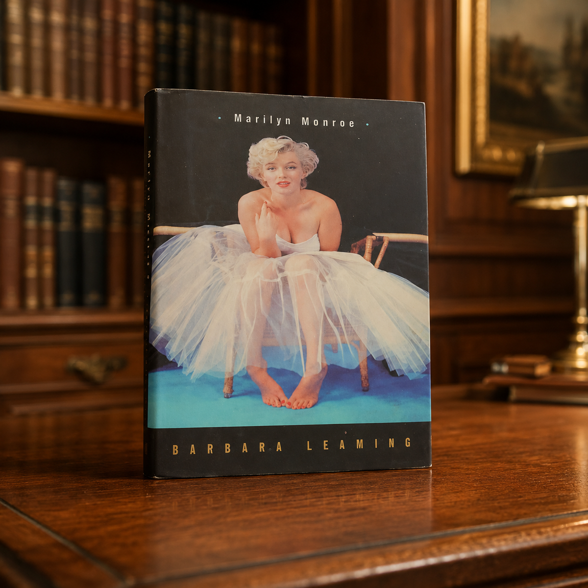 Marilyn Monroe by Barbara Leaming, cover with classic Marilyn photograph