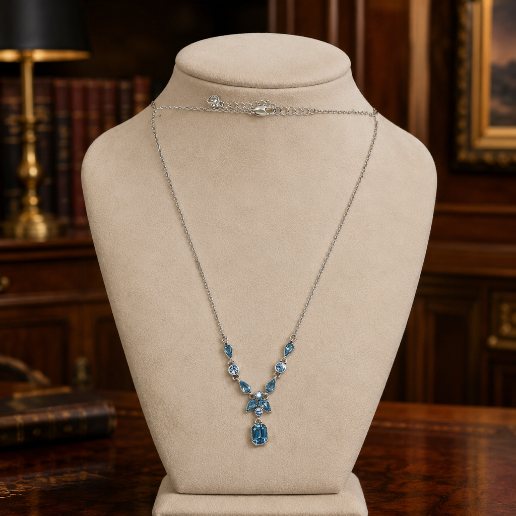 Carolee Silver Tone Blue Rhinestone Drop Necklace Crystal Pendant 8.6g