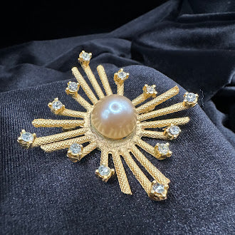 1950s Dalsheim Signed Sunburst Starburst Brooch Simulated Pearl Center Crystal Tips Gold Tone