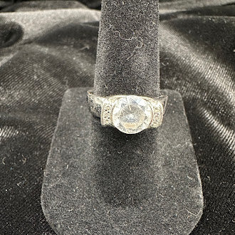 Vintage 925 Sterling Silver CZ Cocktail Ring Round Solitaire 4.5g with Pavé Shoulders Size 6