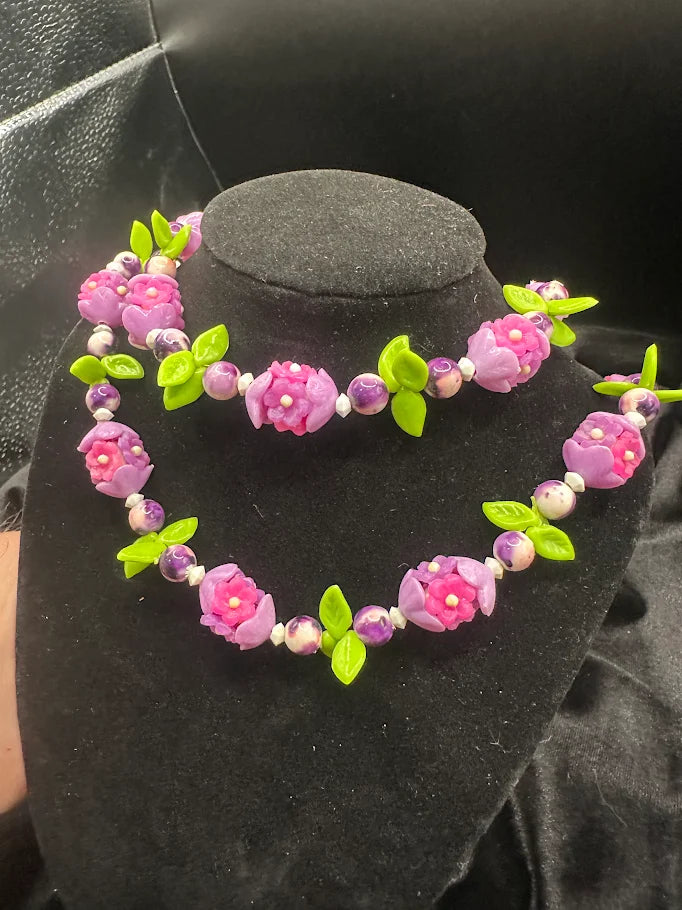 Pink and purple flower bead necklace with green leaf beads, view 3