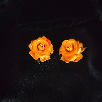Gold-tone orange rose brooch with green leaves and matching rose clip-on earrings, view 4