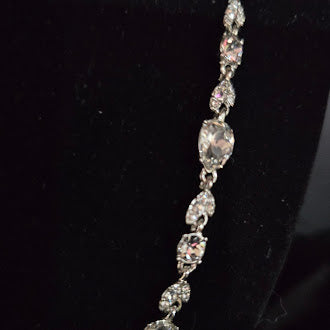 Authenticated Givenchy Silver Tone Faceted Glass Statement Necklace 19 Inch Designer Jewelry