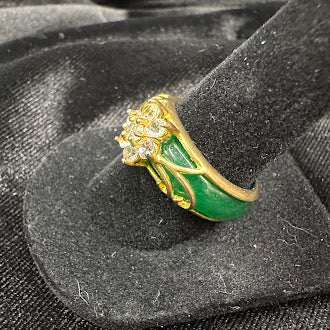 Gold Tone Green Enamel Flower Cluster Ring