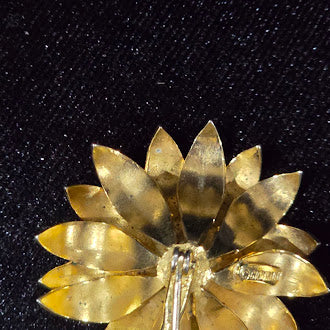 Signed Giovanni Gold Tone Layered Daisy Flower Brooch | Vintage Statement Floral Pin