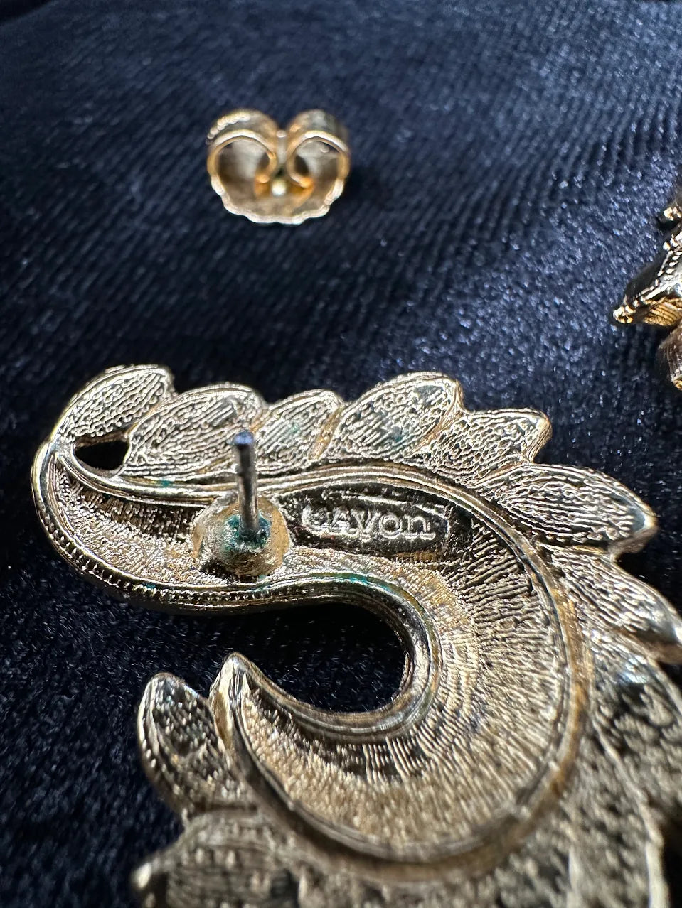 Avon Gold Tone Crystal Paisley Clip On Earrings