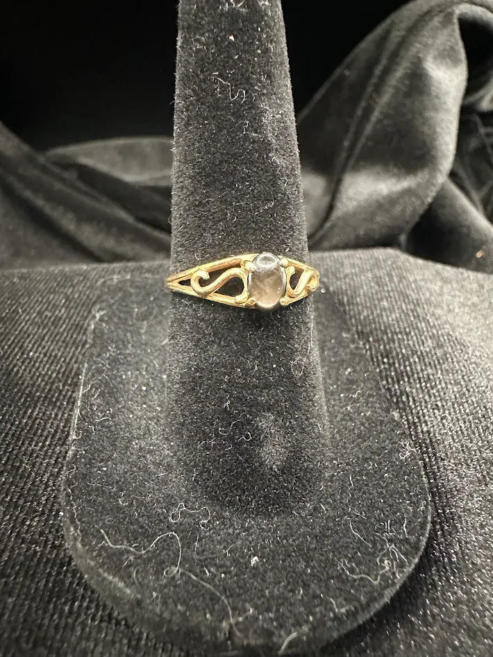 10K Gold Vintage Star Sapphire Ring Cabochon Asterism Size 5.75 Delicate Gold Band