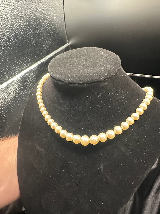 Vintage Cream Pearl Style Necklace with Decorative Clasp