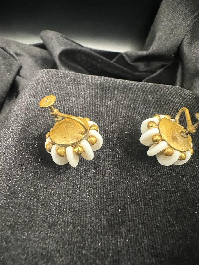 White daisy clip earrings with gold-tone centers and bead trim, view 3