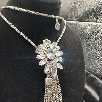 Silver Tone Crystal Statement Necklace Floral Cluster Tassel Drop Vintage Style Rhinestone Pendant Necklace