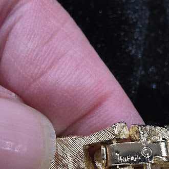 Vintage Trifari Gold Tone Ribbon Link Bracelet with UV Reactive Faux Pearls, Textured Satin Finish, Classic Estate Designer Style