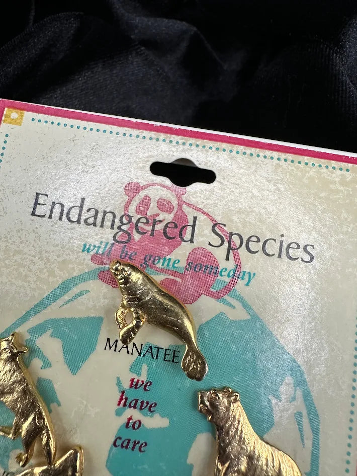 1990s Endangered Species Animal Pin Set Gold Tone Brooch Collection On Original Card