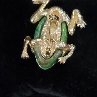 Jelly belly style frog brooch with translucent green body, gold-tone legs and clear rhinestones, view 4