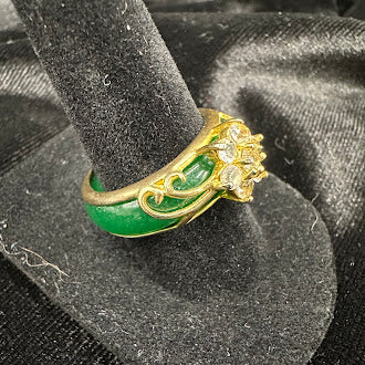 Gold Tone Green Enamel Flower Cluster Ring