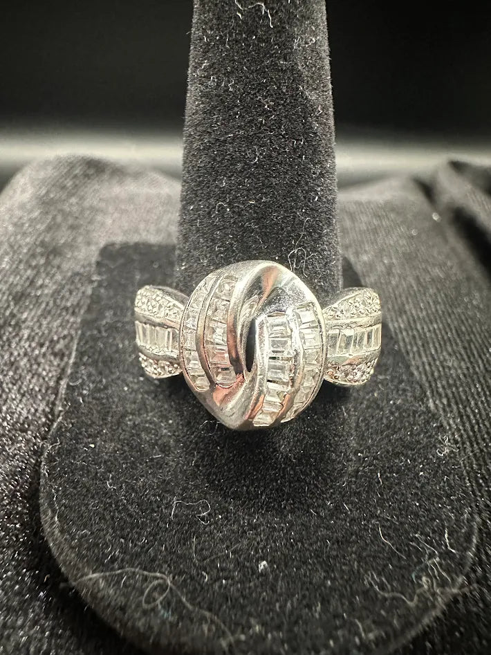 Sterling Silver 925 Knot Ring Baguette & Round CZ Statement Ring Size 8.5 7.14g