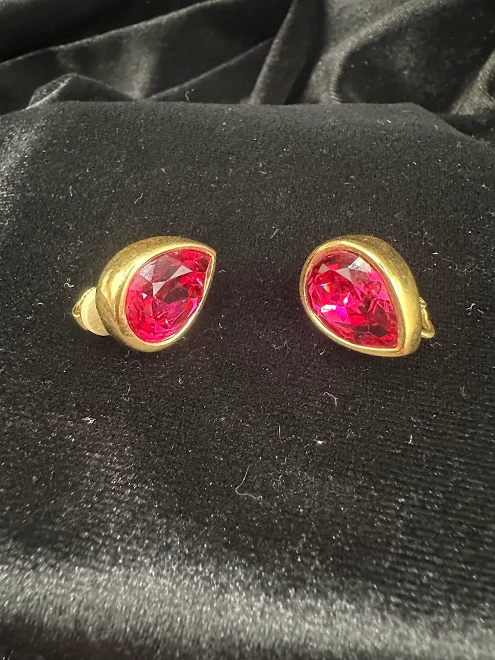 Swarovski Gold Tone Magenta Crystal Teardrop Clip Earrings Pink Rhinestone Statement Designer Jewelry