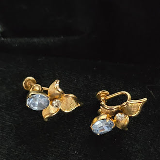 Signed Van Dell Gold Filled Blue Rhinestone Floral Brooch & Screw Back Earrings Demi-Parure