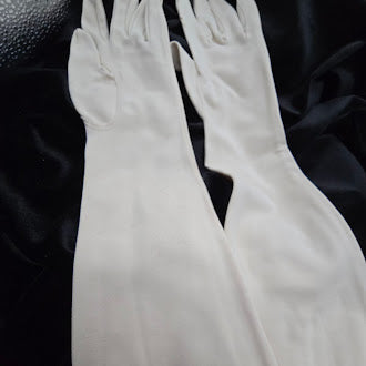 Vintage White Opera Length Dress Gloves | Classic Formal Ladies Evening Gloves