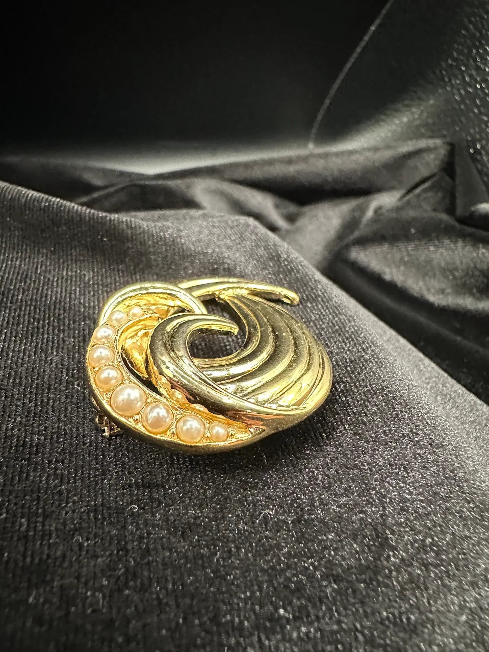 Gold-tone openwork swirl brooch with graduated pearl-style beads, view 2
