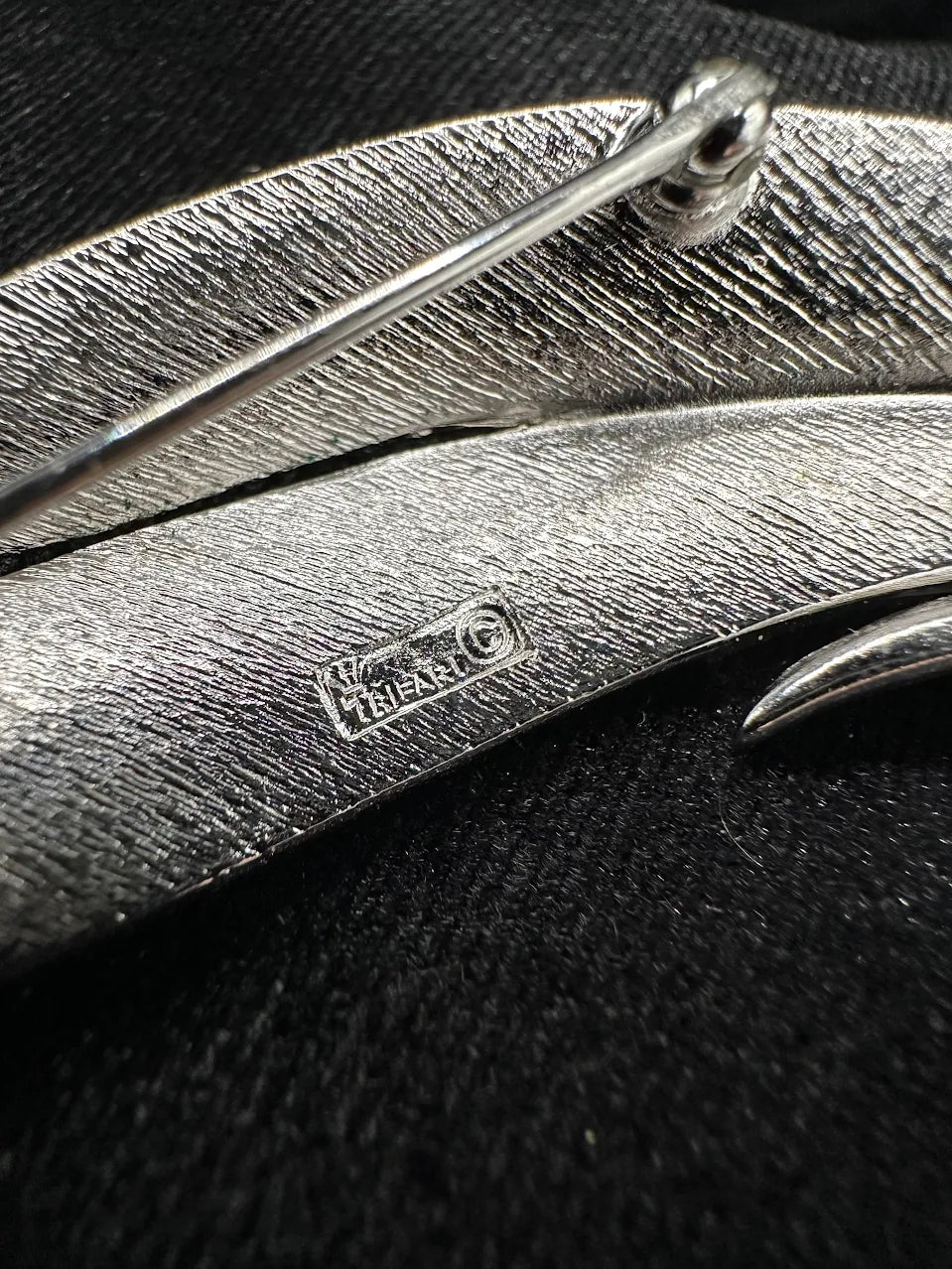Crown Trifari silver tone feather leaf brooch
