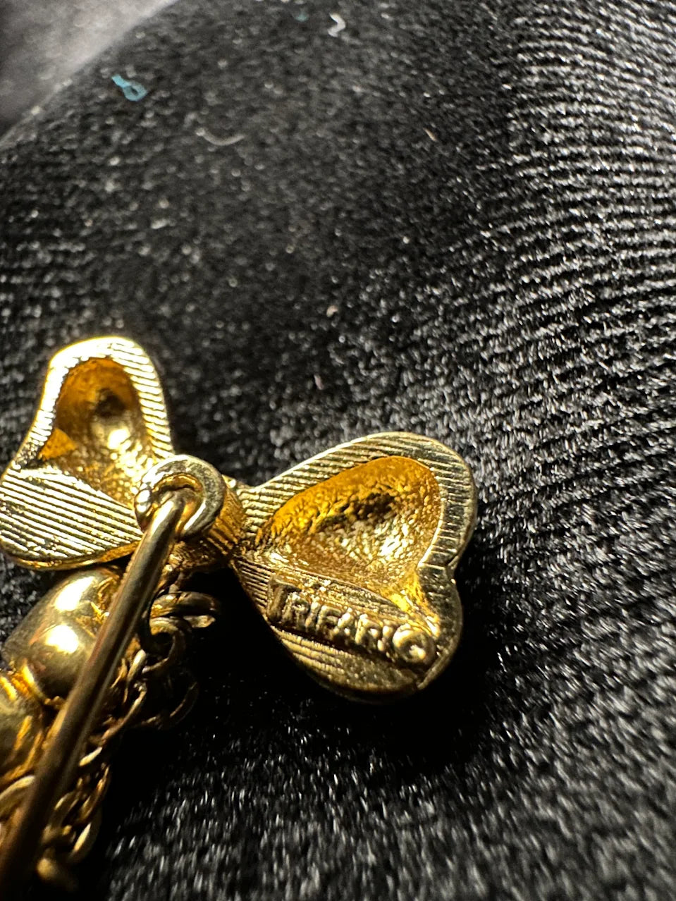 Trifari Gold Tone Bow Stick Pin with Dangle Detail