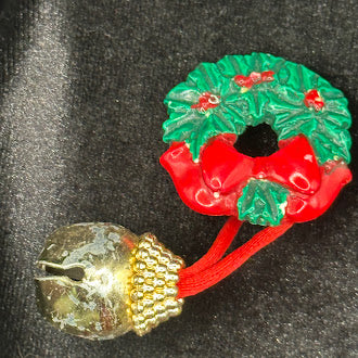 Vintage Christmas Wreath Brooch with Hanging Bell Charm
